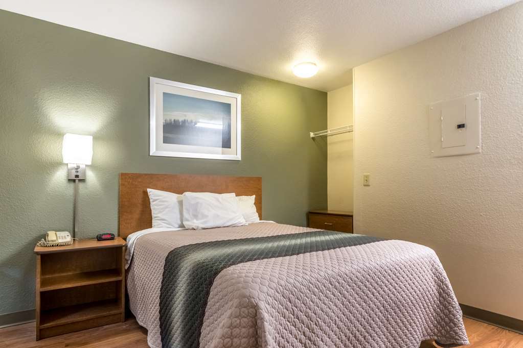 Hometowne Studios By Red Roof Salem, Or Habitación foto